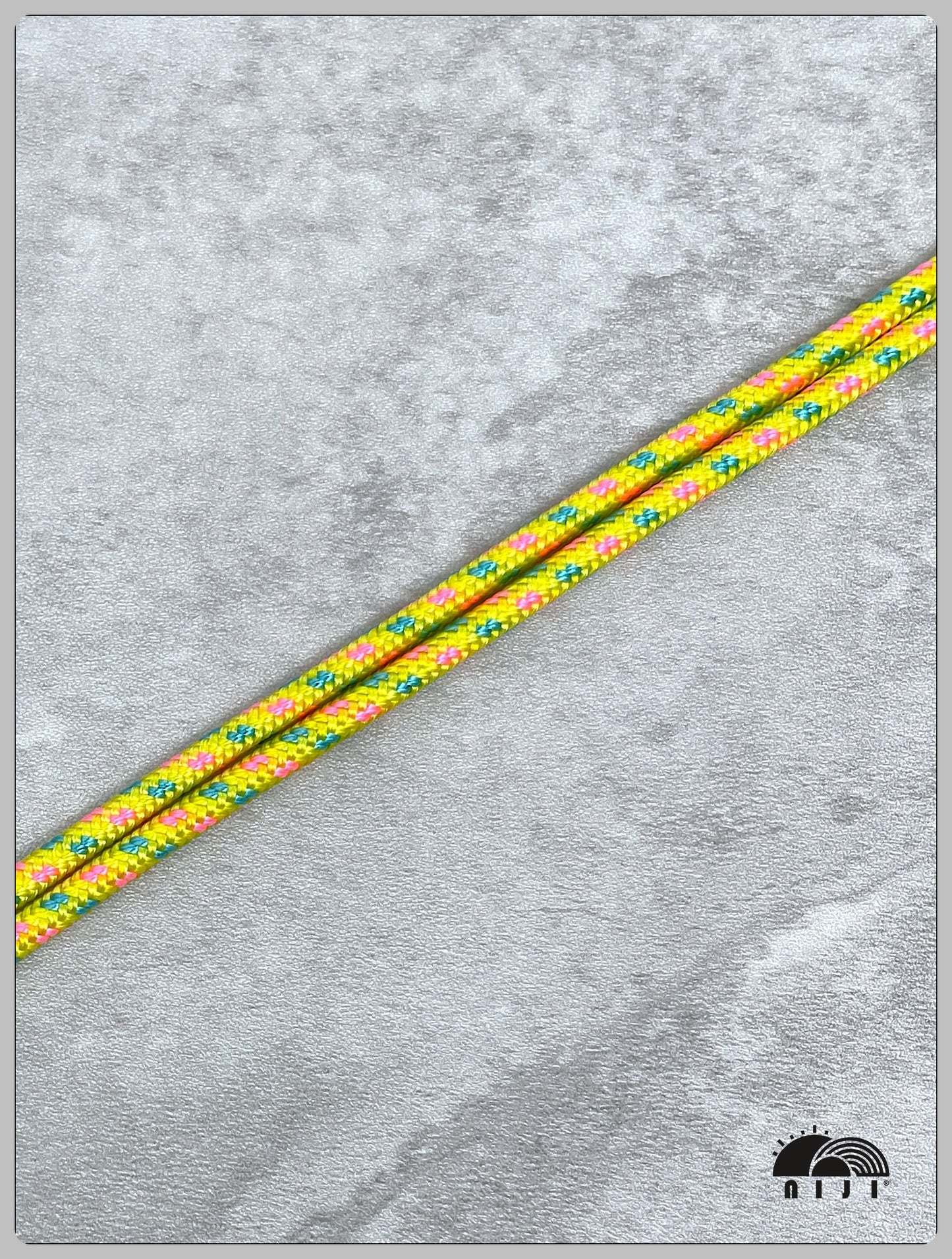 4.5mm Wrist Strap Mountaindax Yellow w pink & teal blue tracer