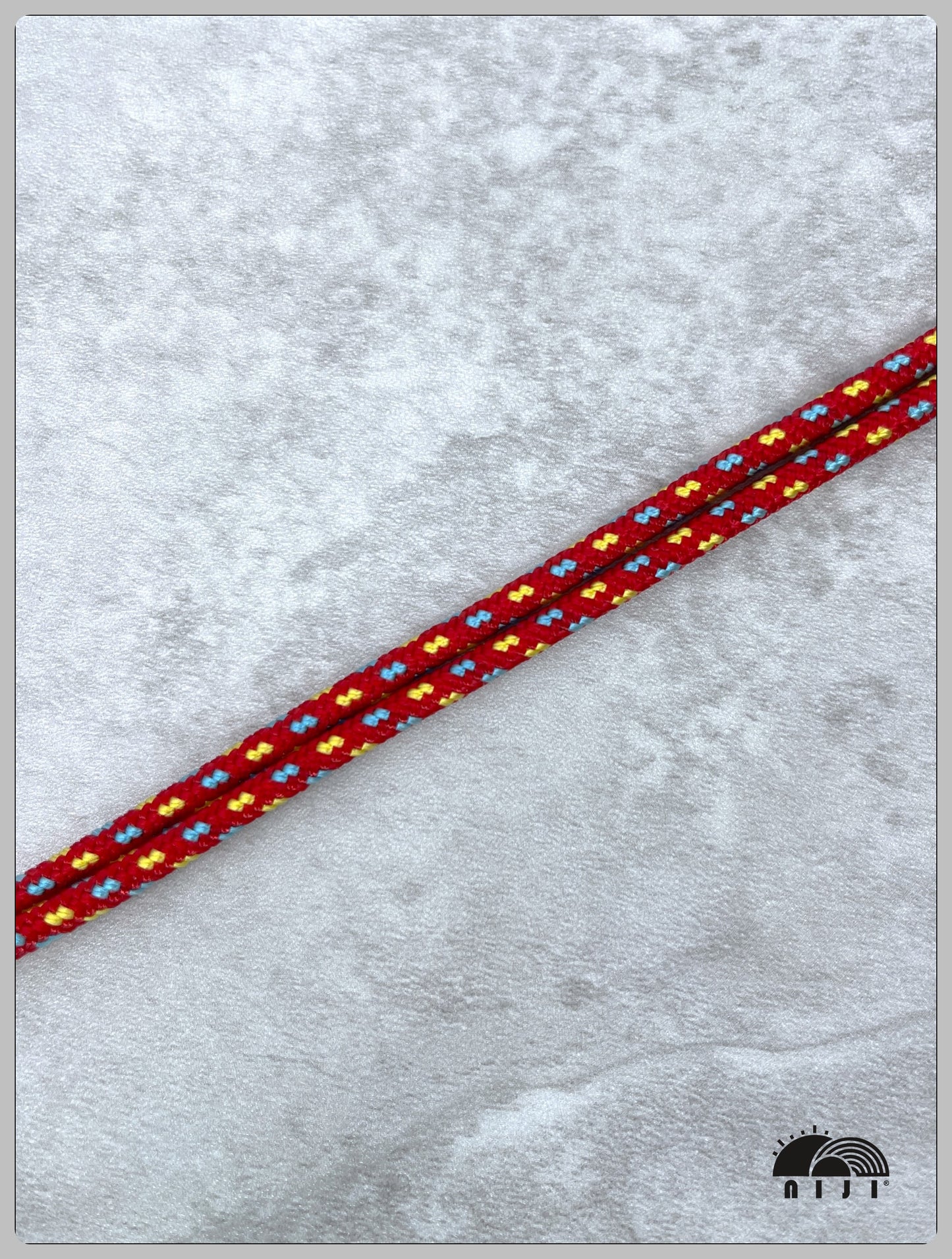 4mm Wrist Strap Mountaindax Red w blue & yellow tracer
