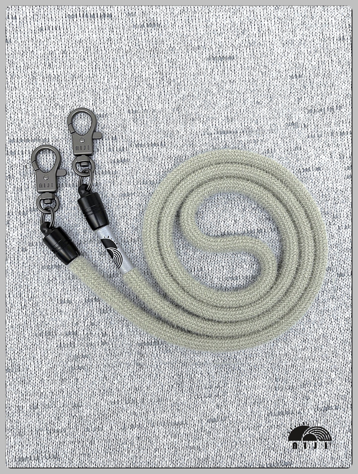 8mm fluffy furry Ecru