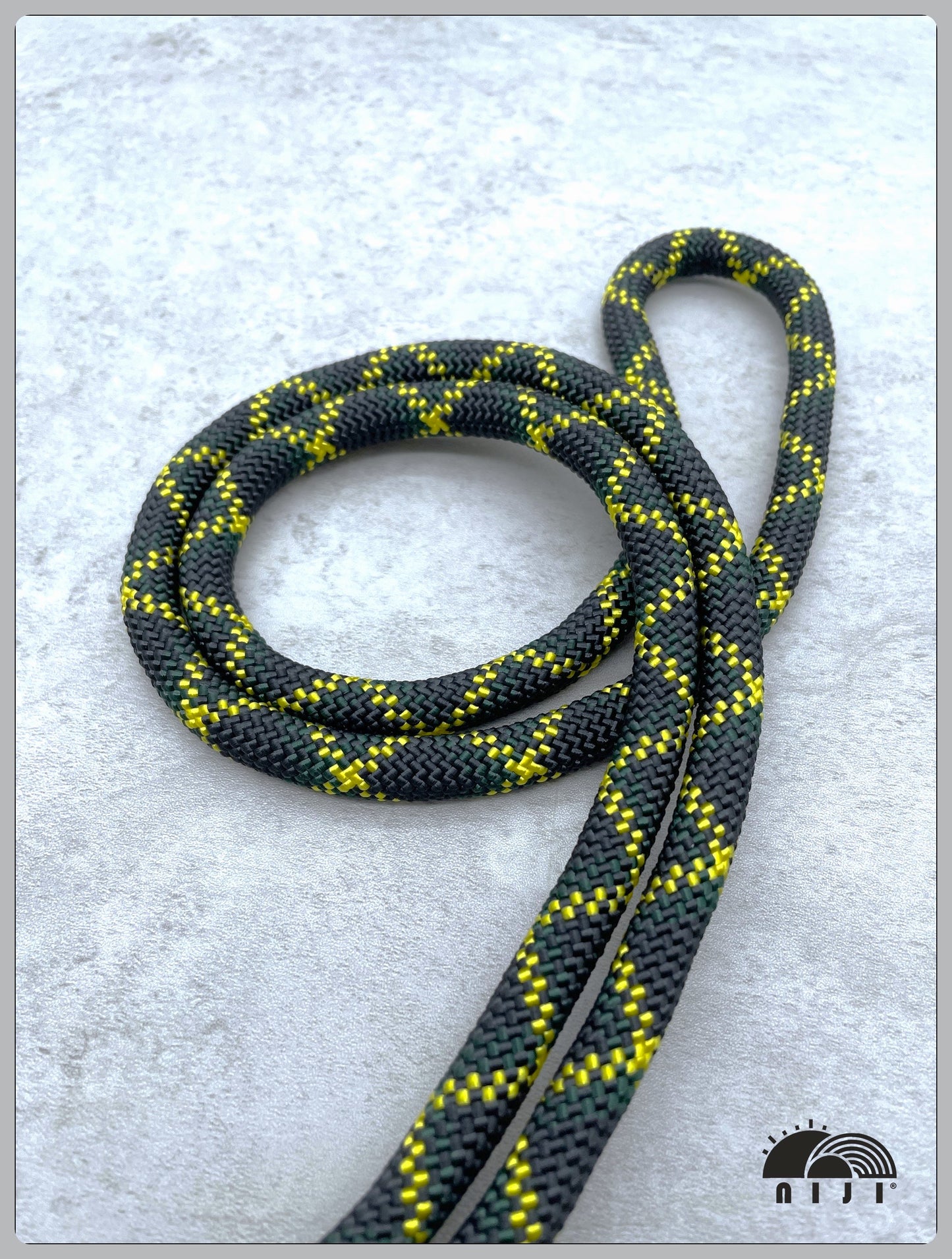 9.5mm black w hunter green / yellow tracer