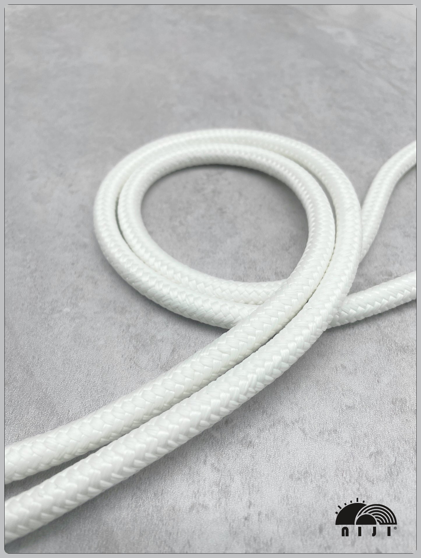 Glow in the dark 8.5mm All glow White color