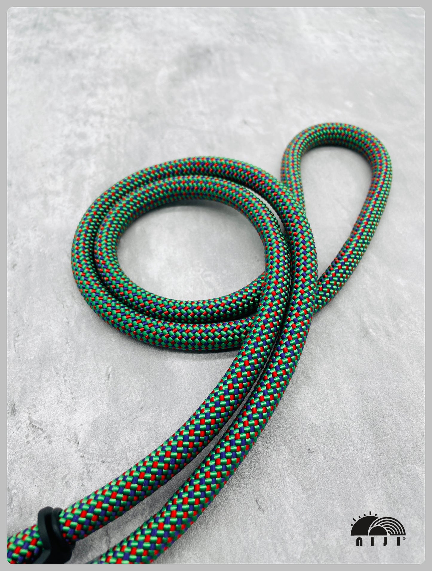 9.5mm Chameleon  (color changing strap)