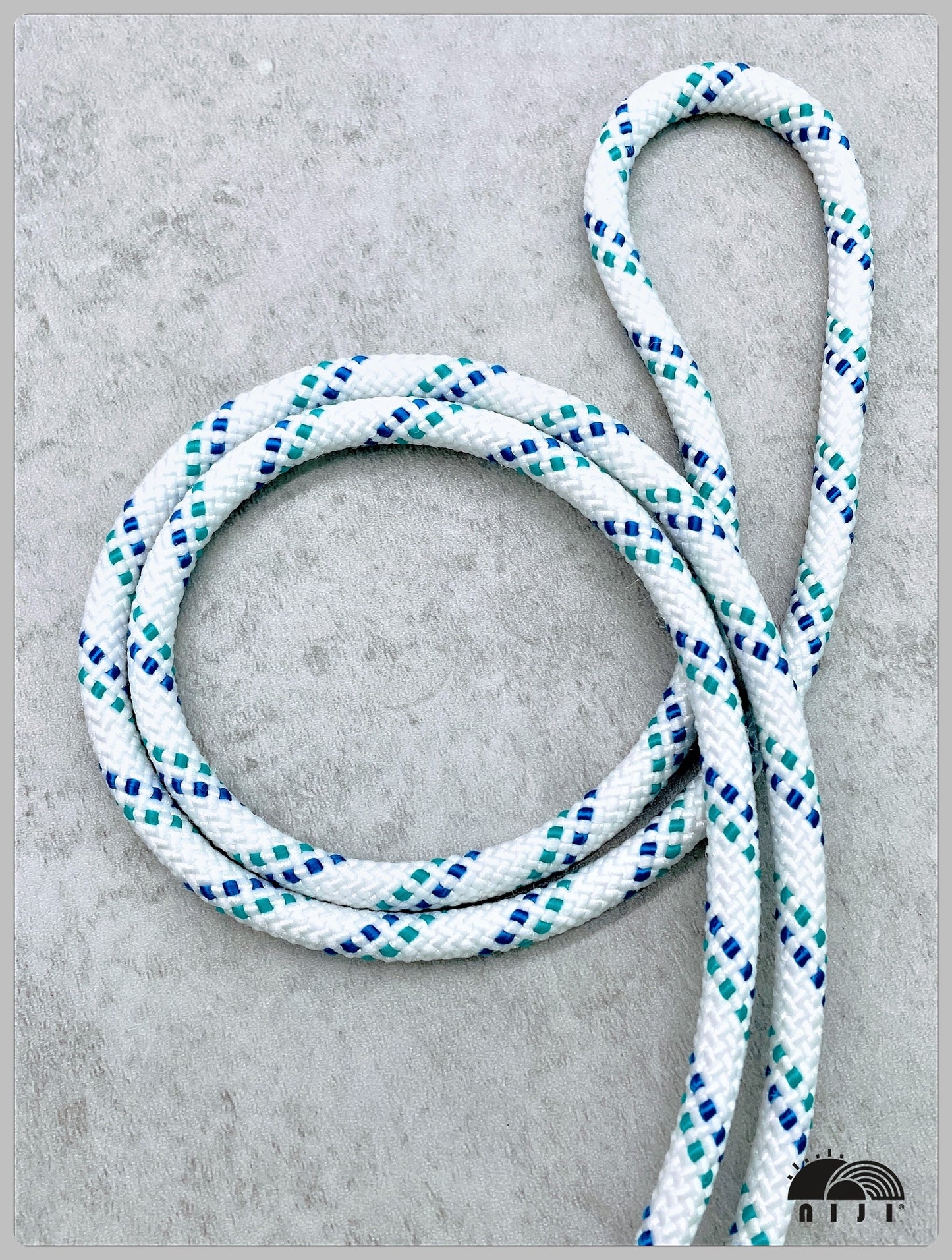 7mm White w teal & blue tracer