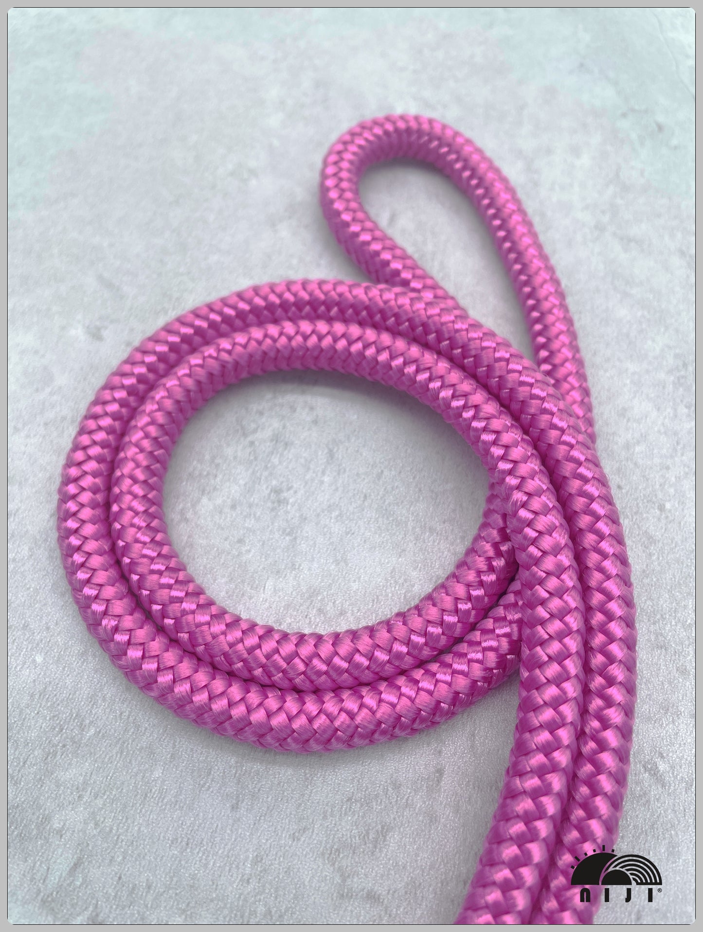 8mm Fuchsia color